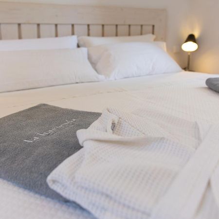 La Hacienda Aparthotel Sant Ferran de Ses Roques Luaran gambar