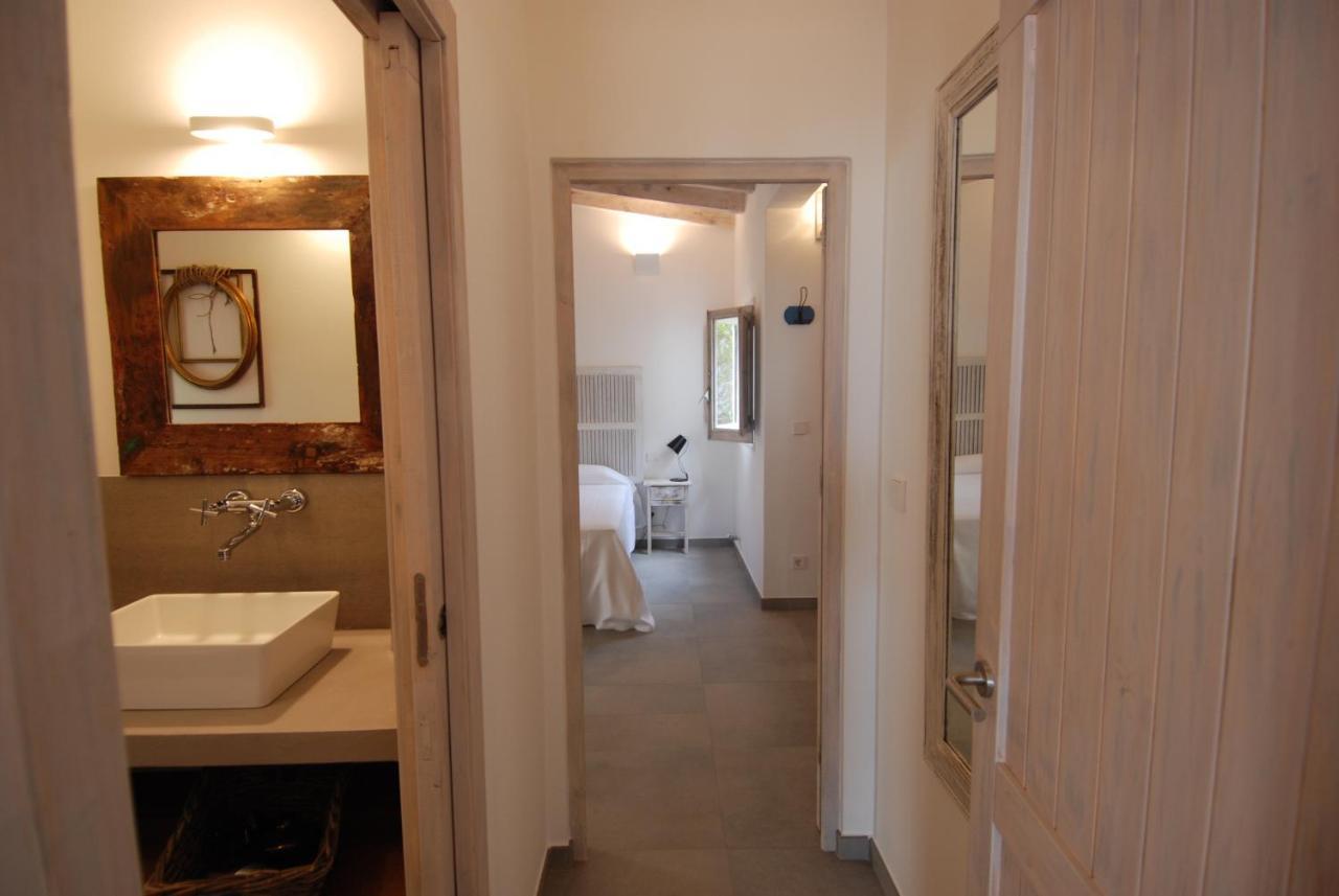 La Hacienda Aparthotel Sant Ferran de Ses Roques Luaran gambar