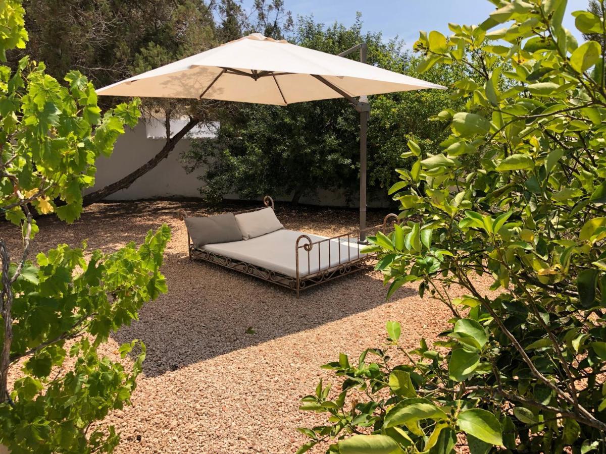 La Hacienda Aparthotel Sant Ferran de Ses Roques Luaran gambar